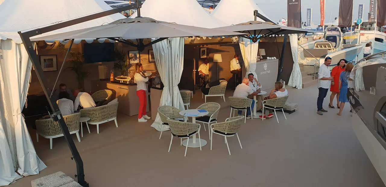 Invictus Yachts Stand auf dem Cannes Yachting Festival 2018